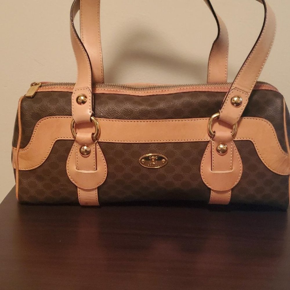 LEATHER SHOULDER BAG